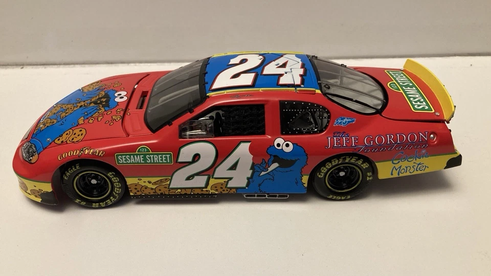 RCCA Action Jeff Gordon Cookie Monster 2003 1:24 Sesame Street Elite 1 Of 3000 - Image 3 of 4