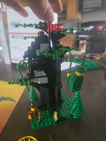 LEGO Vtg Set 6054 Castle Forestman's Hideout w/Manual Instructions READ DESCRIP