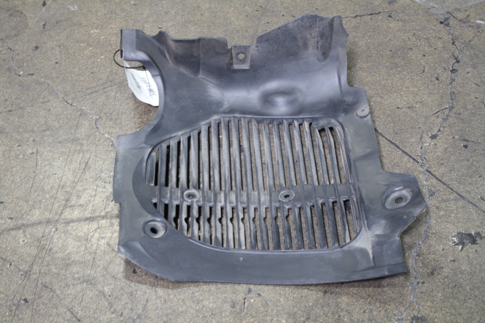 Ferrari California T, RH, Front Fender Liner, Front Section, Used, Dmg, 85944700