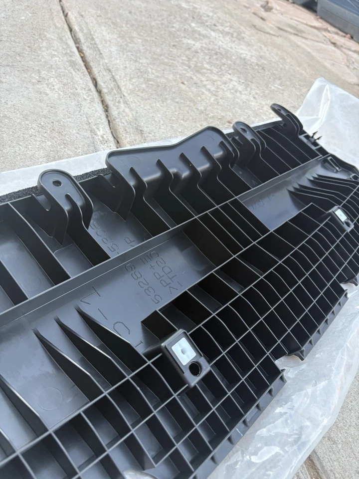 53289-53080 Genuine OEM Lexus Splash Shield 2017-2020 Is300/Is350 2017 Is200t - Image 4 of 4