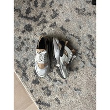 Nike women s White, Tan & Black Air Hurache S...