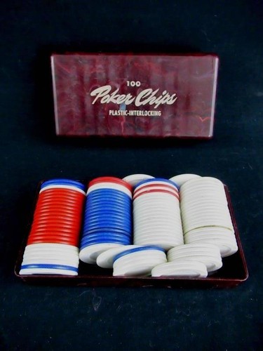 Vintage Burgundy Bakelite Poker Chip Box & 100 Plastic Chips Set