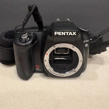 Pentax K100D 6.1MP DSLR Camera Body  Accessories Bundle Shake Reduction K-Mount