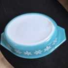 Vintage Pyrex Turquoise Blue 1 1/2 Qt #043 Snowflake Casserole Dish. No Lid