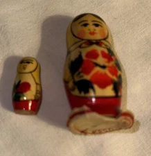 Russian Nesting Dolls. Marked Made in USSR. Set of 2 Wood 2.5”