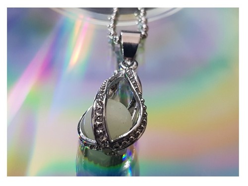 The Little Mermaid Glow Necklace | Glowing Pendant | Ideal Gift for Her - Picture 6 of 6