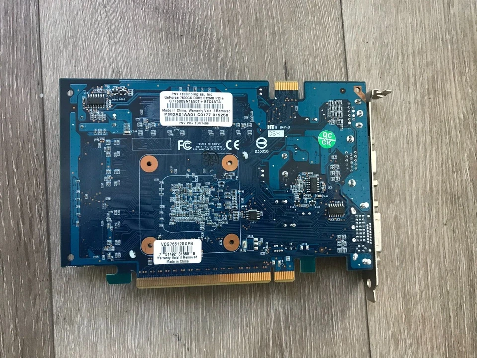 PNY VCG76512SXPB GeForce 7600GS 512MB 128-bit GDDR2 PCI Express x16 SLI Support - Image 3 of 4