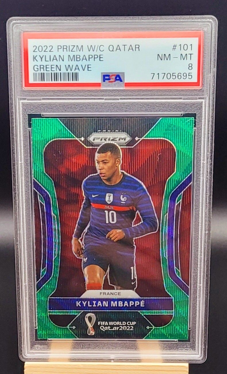 2022 Panini Prizm World Cup Qatar 101 Kylian Mbappe Green Wave PSA 8