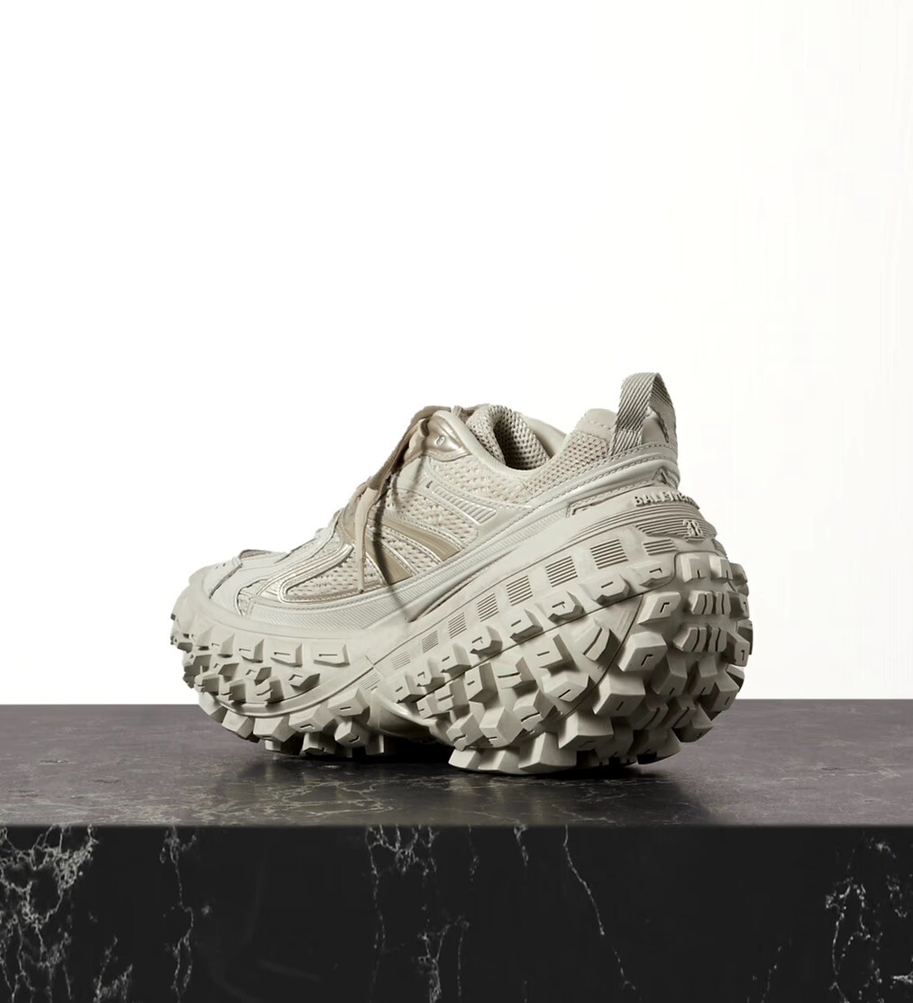 BALENCIAGA Women's Bouncer Defender Platform Sneakers Beige BALENCIAGA Women's Bouncer Defender Platform Sneakers Beige