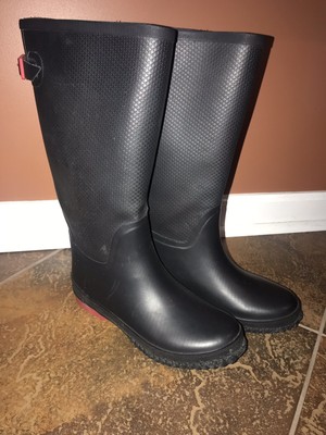 rain boots size 8