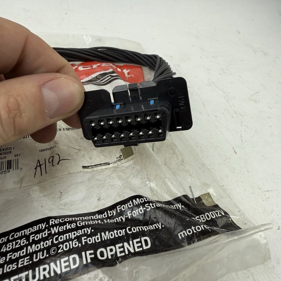 Conector de prueba de enlace de datos de diagnóstico genuino Motorcraft WPT-1176 OBD II Ford OEM Foto 4 de 4