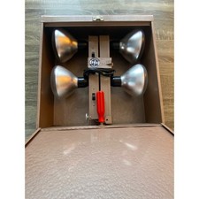 Vintage Harwood Chicago Portable 4 Bulb Photographic Studio Flood Light Kit