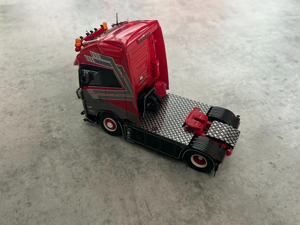 Tekno 1:50 SL Logistics Volvo FH04 - Immagine 4 di 4