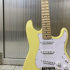 White pickguard electric guitar 21 frets maple fingerboard basswood body