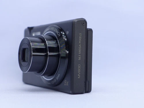 Samsung MV800 Flip-out Selfie 5x Zoom 16 Megapixels Touch Vlog Camera In English - Picture 4 of 9