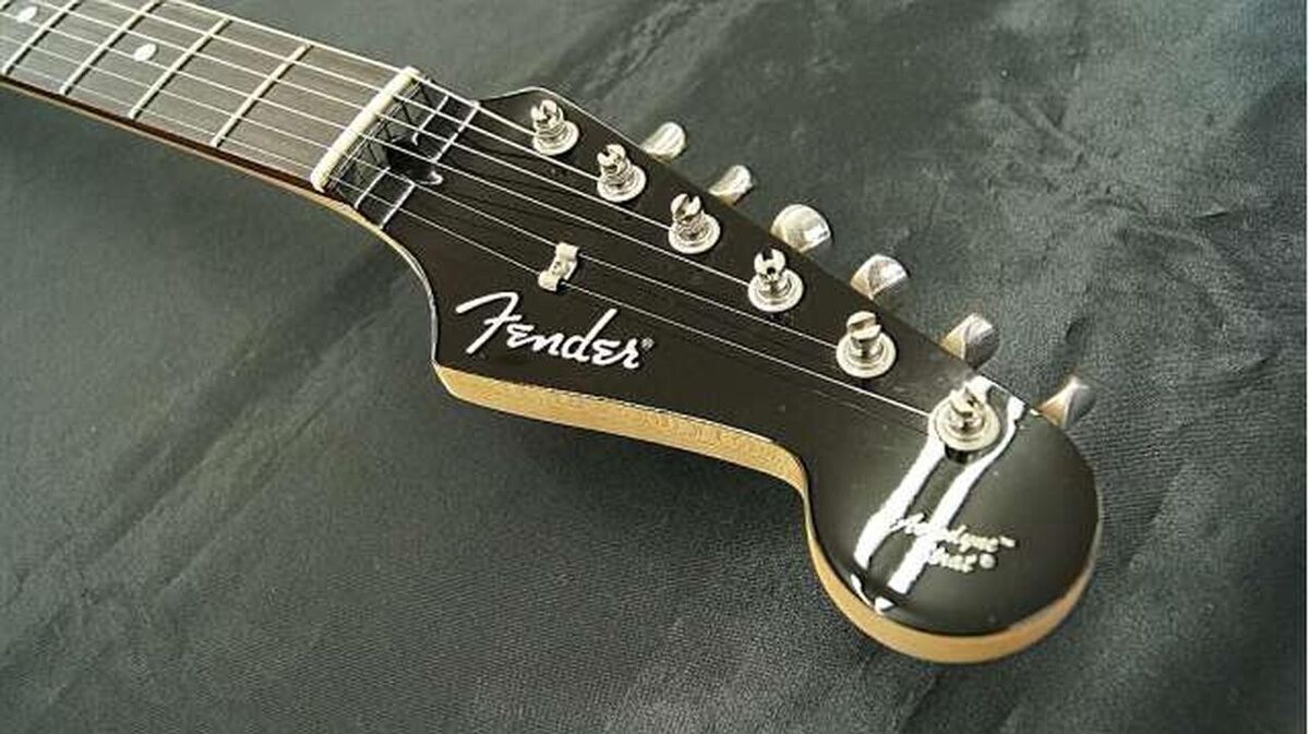 Fender Japan Aerodyne Stratocaster Guitar Black AST-M Medium Fender Japan Aerodyne Stratocaster Guitar Black AST-M Medium