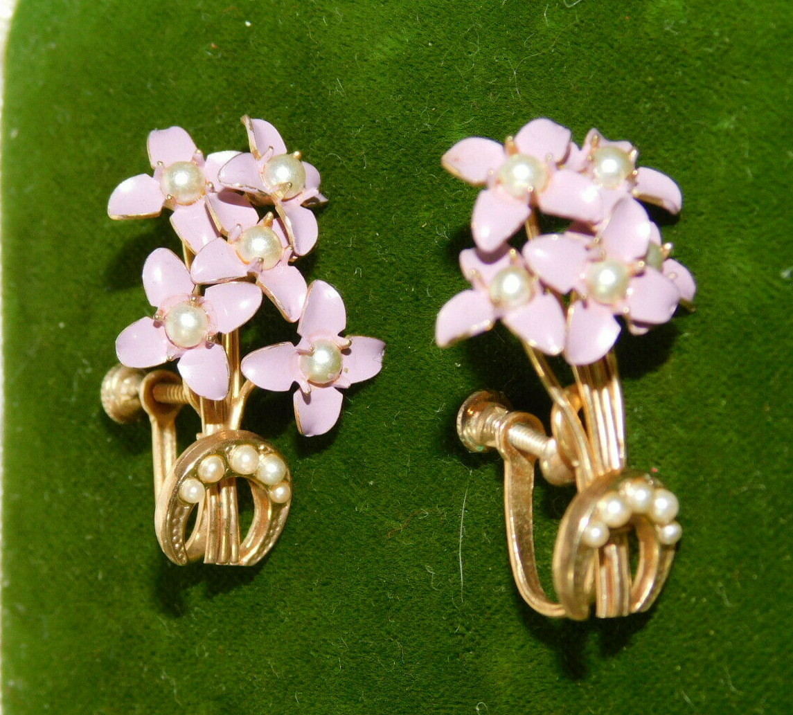 Vtg Lavender Enamel Flower Bouquet Seed Pearl Gold tone Screw