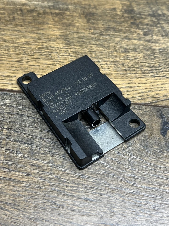 BMW 335xi 335i 328i 328xi E90 E92 2010 antena Bluetooth OEM 84506928461 usada Foto 3 de 4