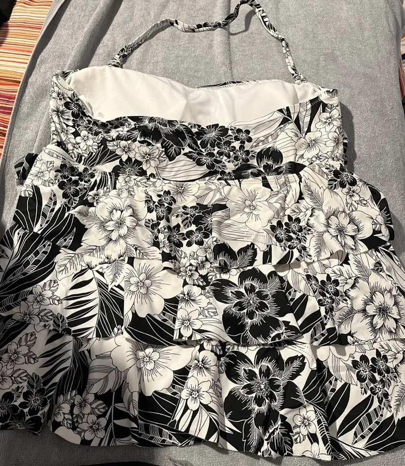 Camiseta de baño Tankini Island Escape con volantes halter negra talla 14 parte inferior libre 2X Foto 4 de 4