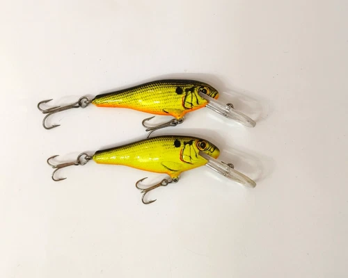 (2) Vintage Bagley Balsa Bass N Shad Crankbait Fishing Lures Lot of 2