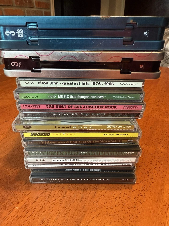 Lot of 14 CDs Shaggy No Doubt Sinatra Neil Diamond Doo Wop 50s 60s Soul Pop - Image 2 of 4