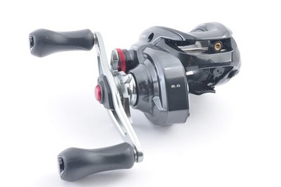 Shimano 24 Scorpion MD 200XG Right Baitcasting Reel from Japan