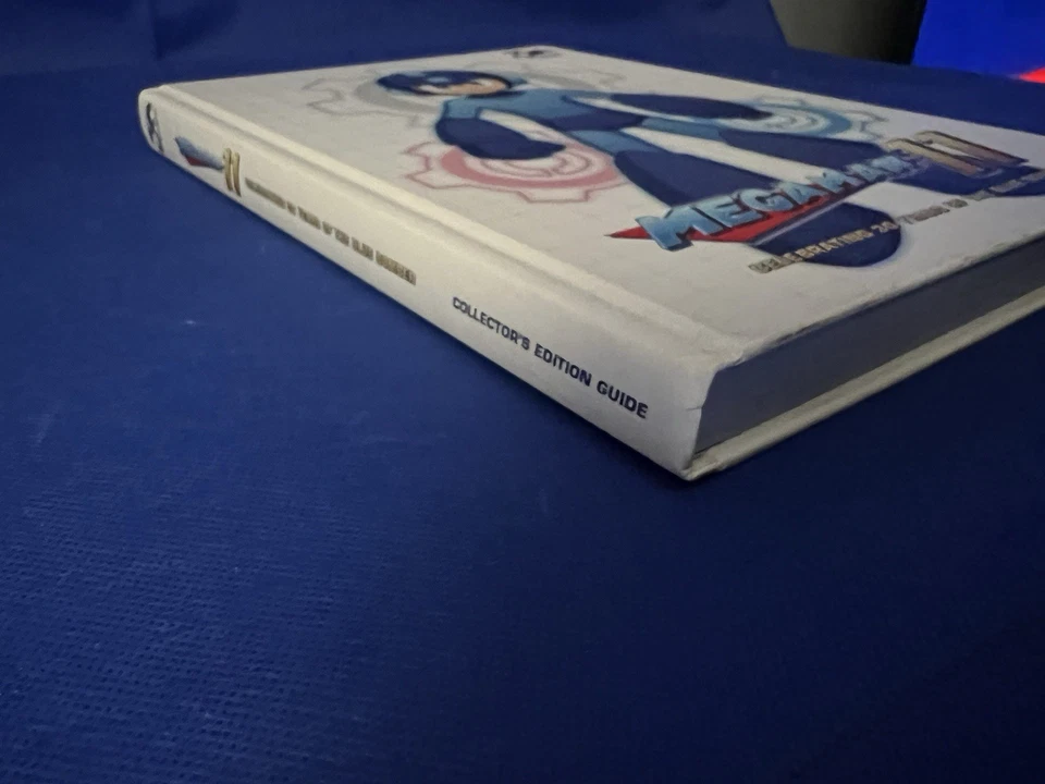 MEGAMAN 11 30th Anniversary Collector's Edition Guide - Image 2 of 3