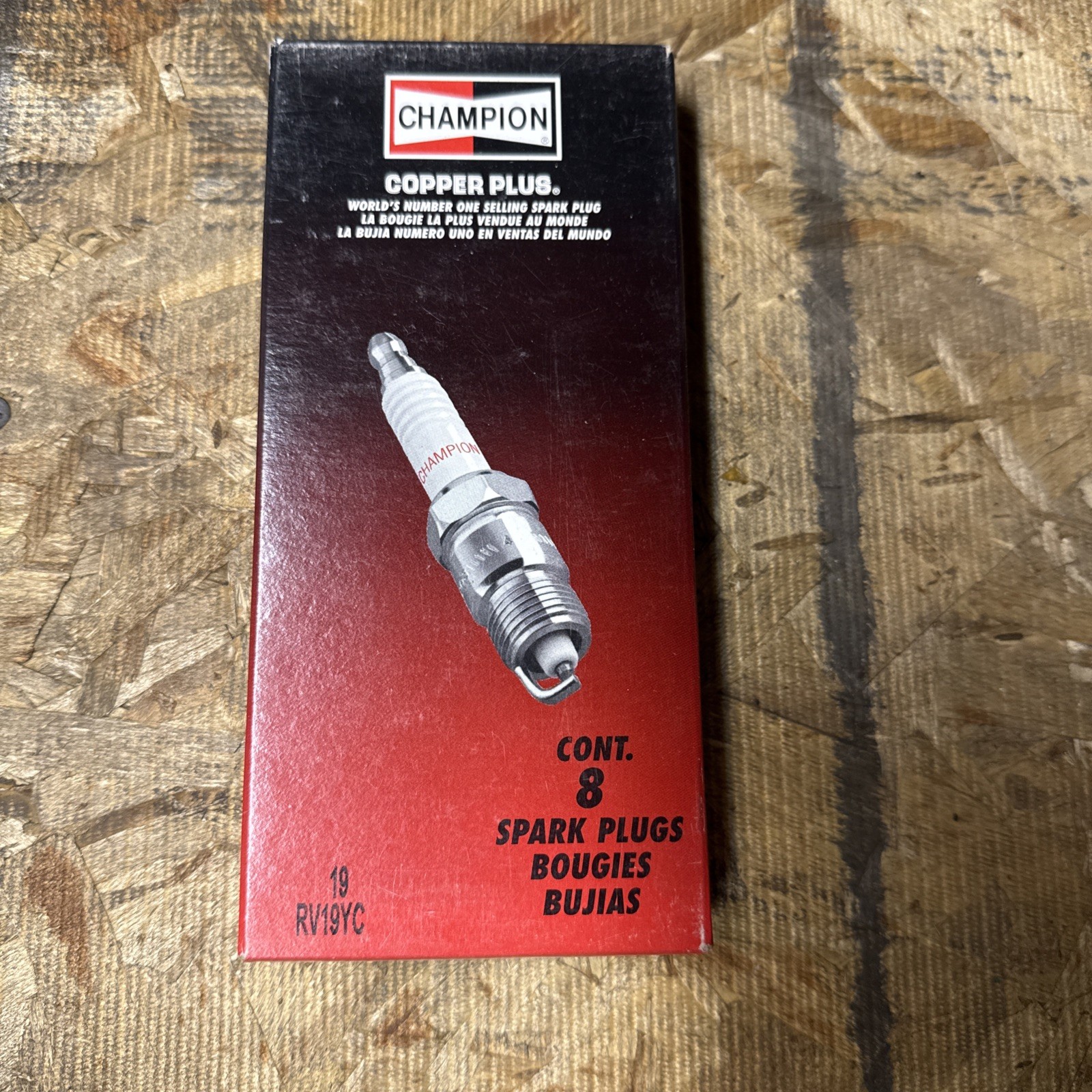 Champion Copper Plus Spark Plugs RV19YC - 8 Pack NEW in Factory Box