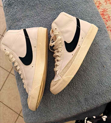 Nike Blazer Mid Men s White/Black Mid Top Lace-Up Athletic Sneakers