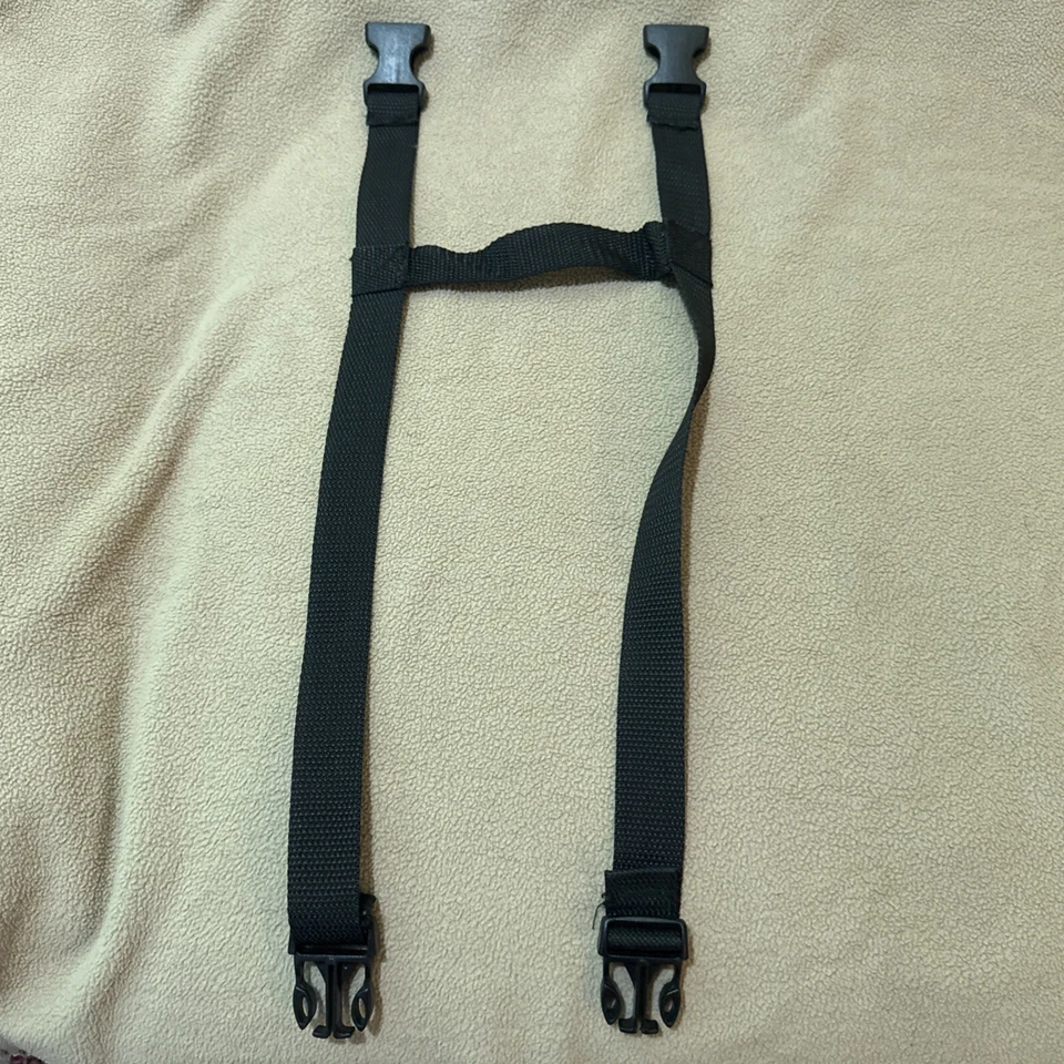 Vintage Apple logo Throw Blanket  - Image 4 of 4