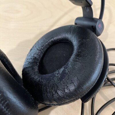 SONY MDR-CD770 Digital Reference Headphones - Vintage (Worn Pads