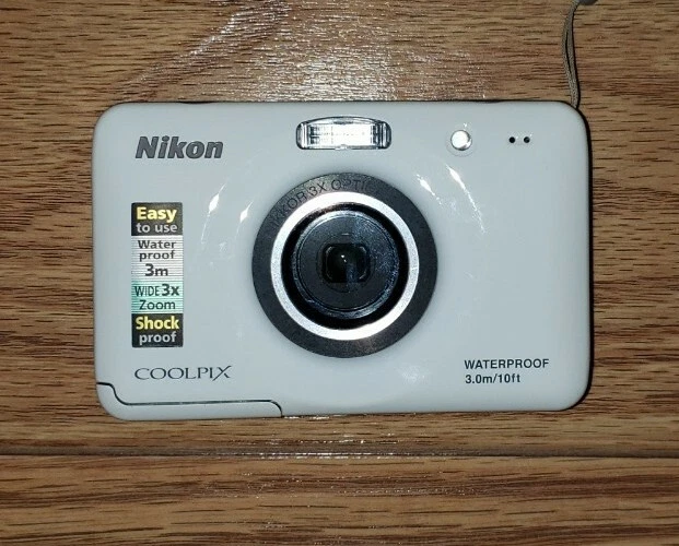 Nikon COOLPIX S30 10.1MP Digital Camera - White
