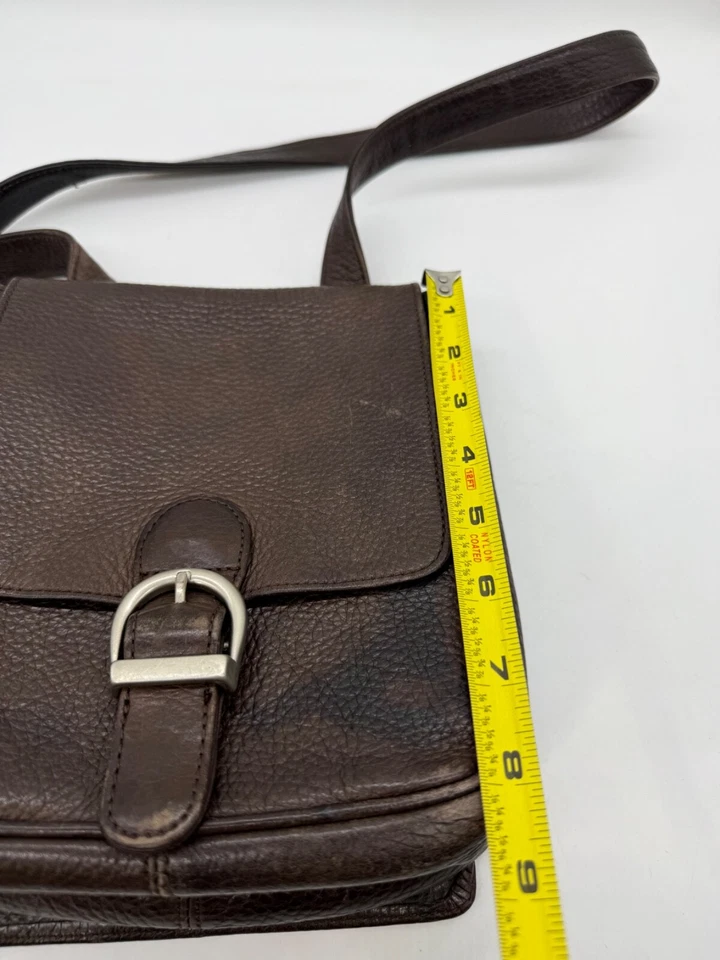 Eddie Bauer 棕色鹅卵石皮革收纳包斜挎包钱包 Adj 带双面 — 第 2/4 张图片