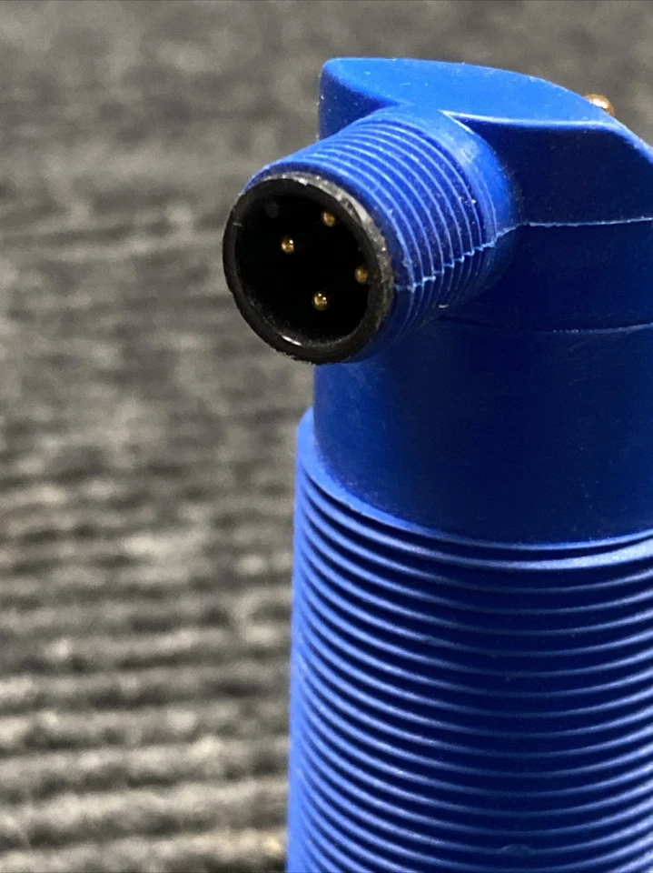 INTERRUPTOR SENSOR PROXIMIDAD NUEVO RS 256-770 AZUL Foto 4 de 4