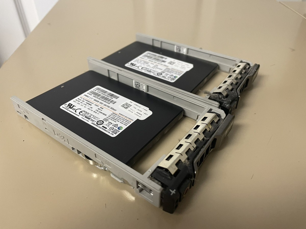 X Samsung SM863 Series 960GB SATA 6Gbps SSD MZ-7KM9600