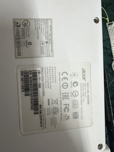 Acer Chromebook 11 Cb3-111 intel celeron 16GB/2GB White Smashed Screen - Picture 6 of 6
