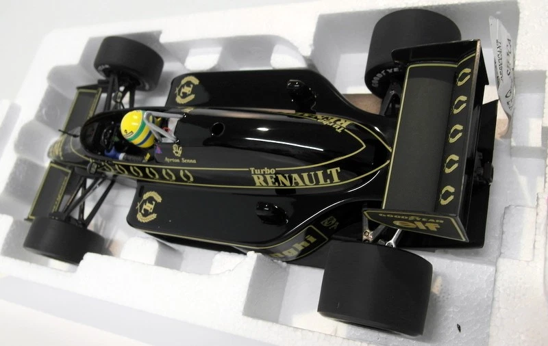 Minichamps 1/18 Scale - 540 861812 Lotus 98T Ayrton Senna 1986 F1 - Image 3 of 4