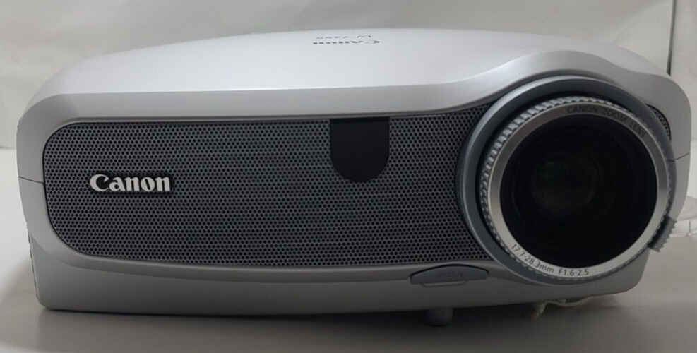 Canon LV-7255 3LCD Projector 2500 Lumens 32 Lamps Hours