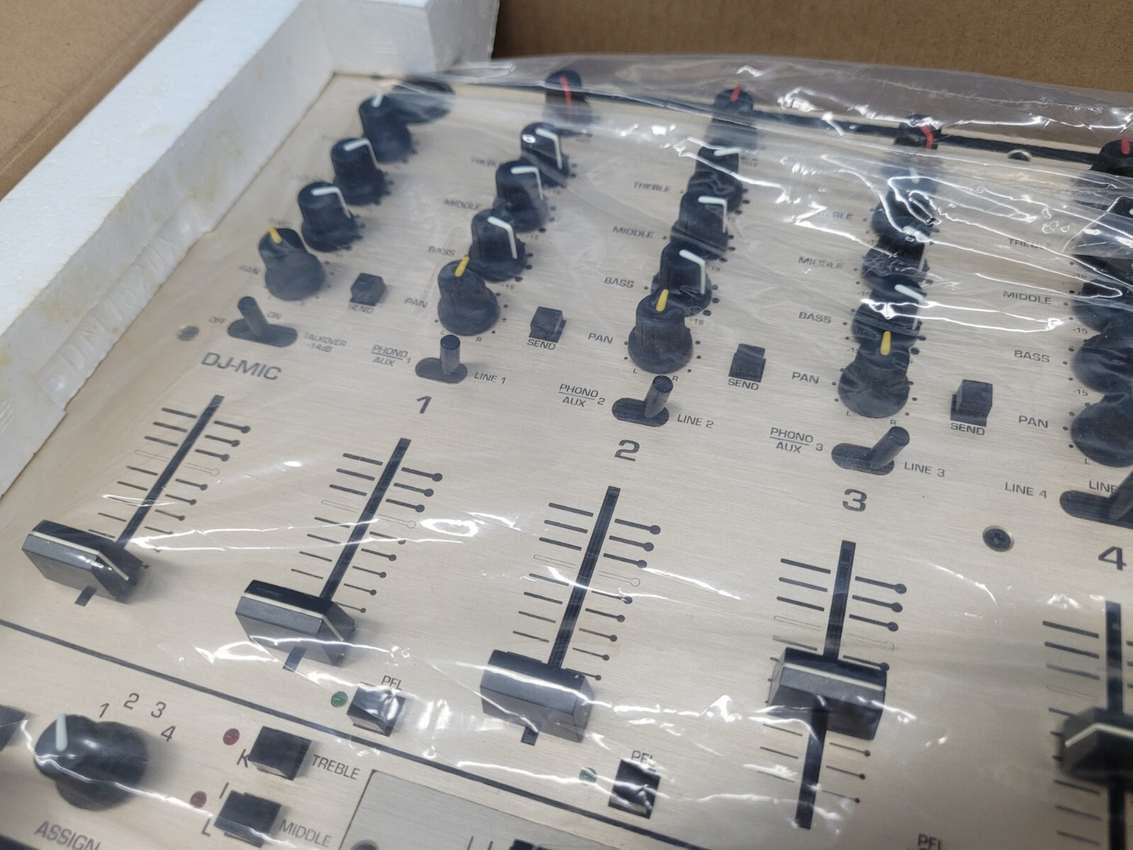 NUMARK DM 1885X DJ MIXER eBay