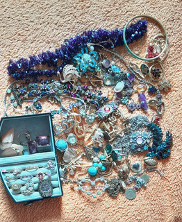 Bastel Schmuck Konvolut Schrankfund Nachlass Sammlung alt