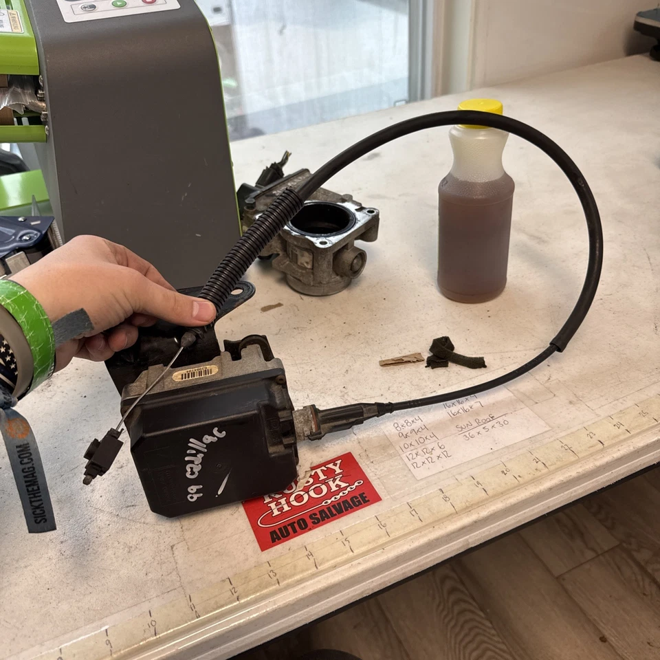 Módulo de control de crucero Cadillac Deville 1999 25316734 Foto 3 de 4