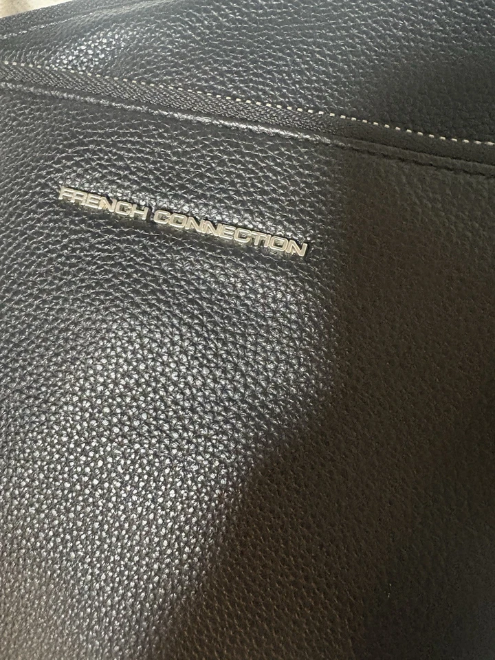 French Connection Lara Pebble Double Slim Pouches Wristlet Black NWT - Image 2 of 4