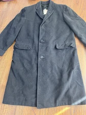 100% Cashmere Men’s Mediums  Coat Black Peacoat 3 Button