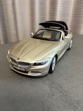 Kyosho 1/18 BMW Z4 sDrive35i E89 Champagne Gold Diecast Opening Roof