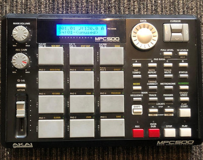 AKAI MPC500 Portable Music Production Center Sampler Sequencer Japan Used
