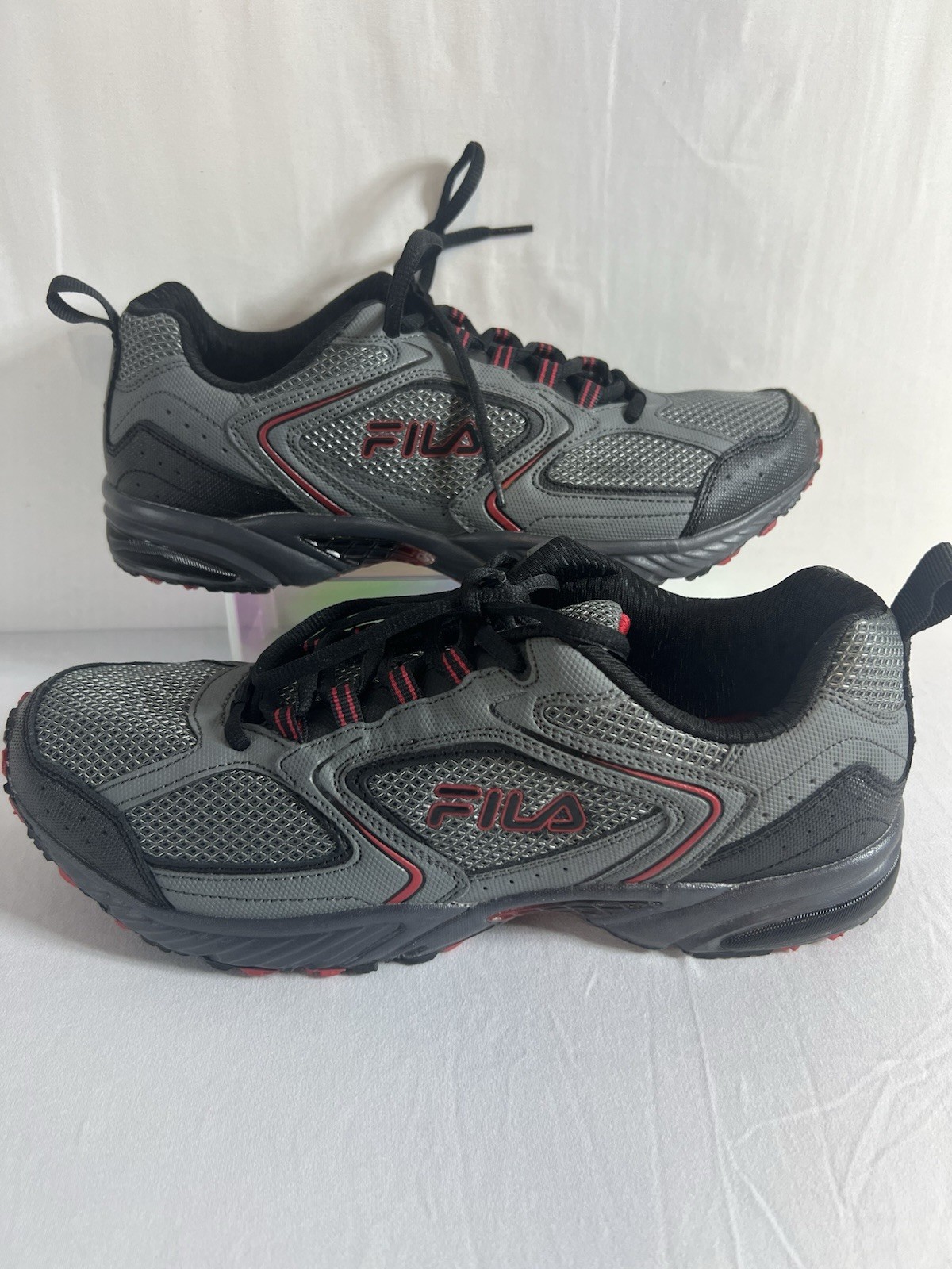 SAOLA Scarpe da corsa uomo Fila taglia 10 5 Alenium Memory Foam Cool Max rosso grigio nero.
