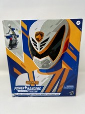 Power Rangers Lightning Collection S.P.D. Omega Ranger and Uniforce Cycle Vehicl
