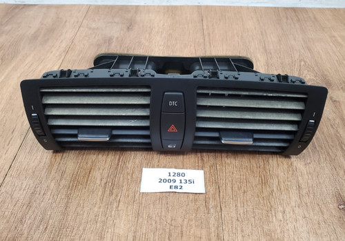 ✅ 08-13 OEM BMW E82 E88 128 135 Central Dash Dashboard Air Vent Hazard Light