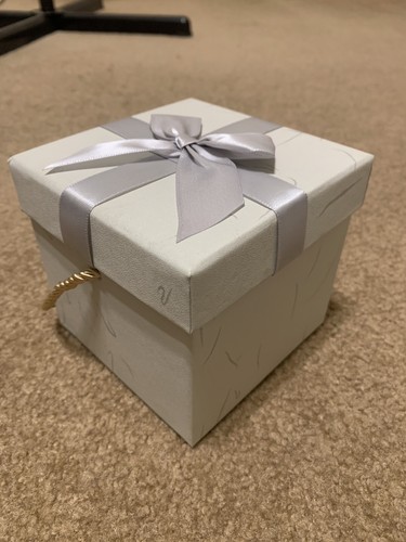 Tulip LED lights with gift boxes - Picture 6 of 6
