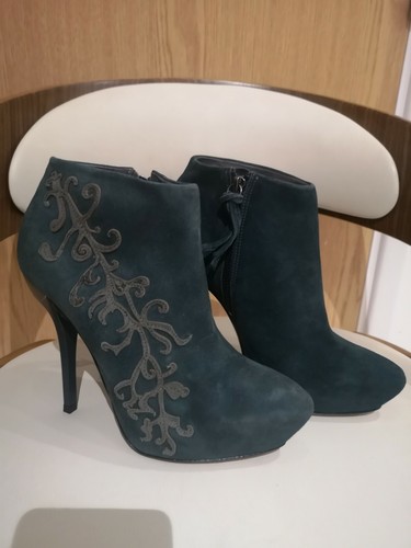 Nuevas botas Studio TMLS hechas en Brasil Iris - cuadros tacones inusuales talla 5/38 PVP 190£. - Imagen 2 de 7